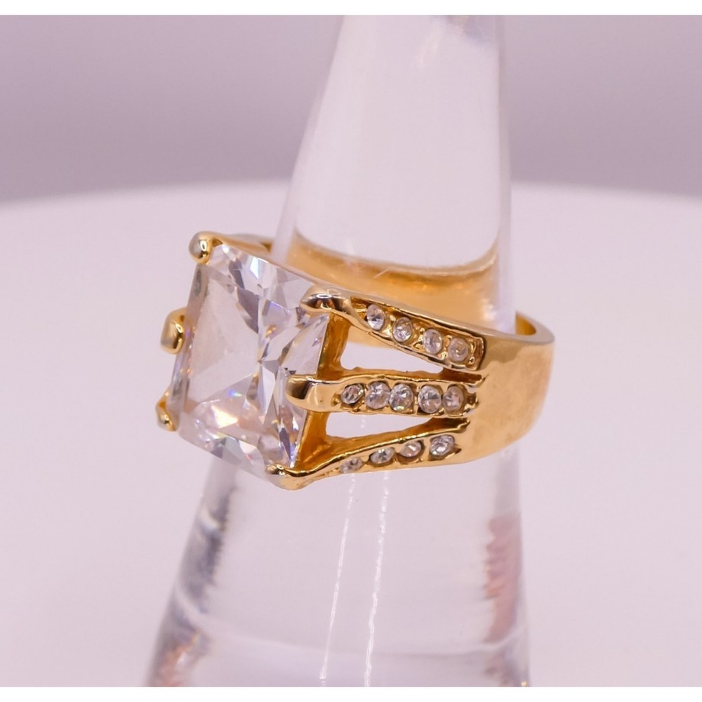 Vintage Gold Tone Cubic Zirconia Women's Sz 6.5 Split Shank Well Made Ring